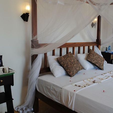 Asha Beach & Spa Tangalle Buitenkant foto