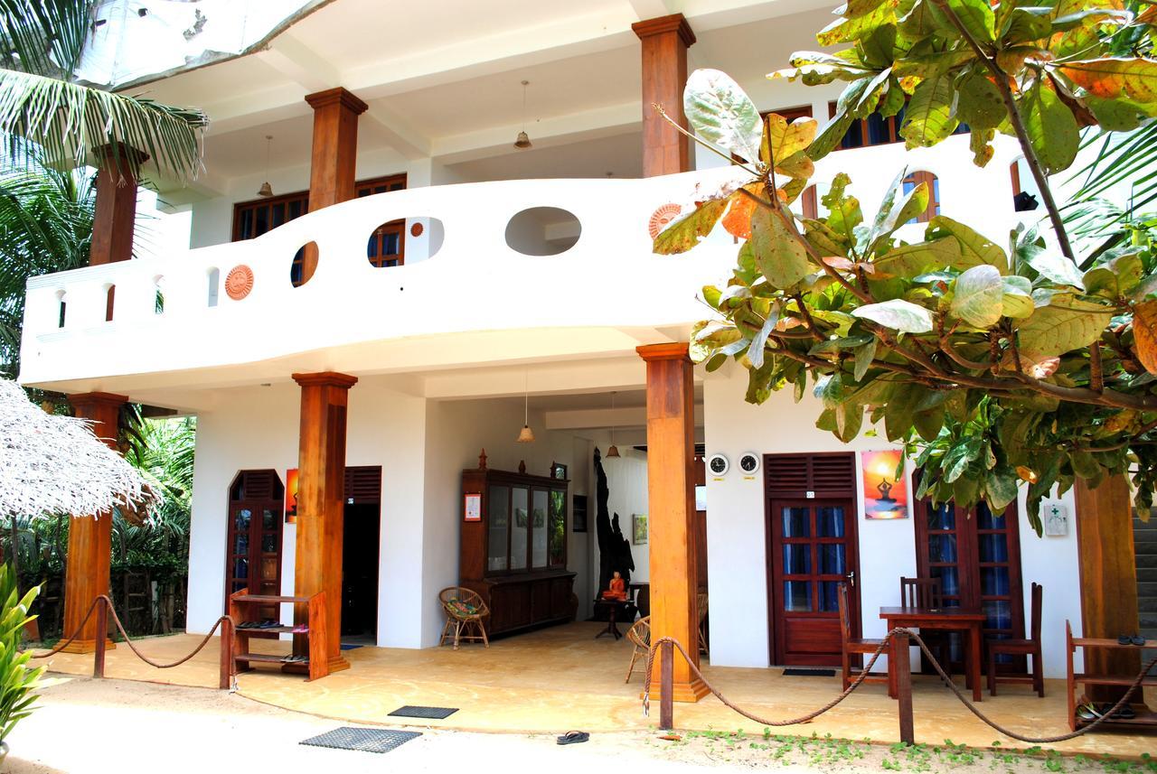 Asha Beach & Spa Tangalle Buitenkant foto