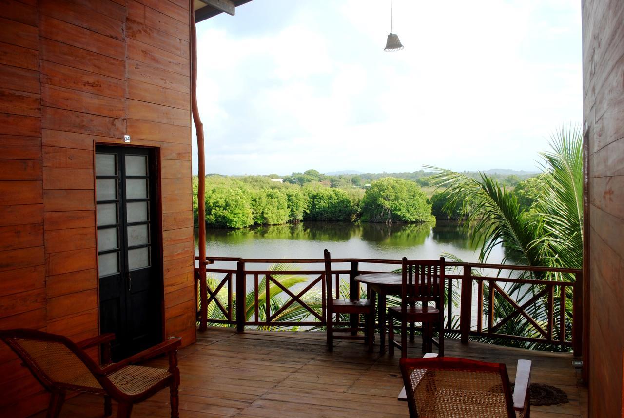Asha Beach & Spa Tangalle Buitenkant foto
